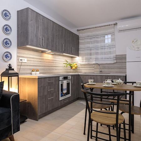 Arazzo Apartments Ανω Βασιλικος Εξωτερικό φωτογραφία