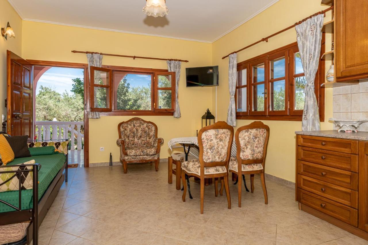 Arazzo Apartments Ανω Βασιλικος Εξωτερικό φωτογραφία
