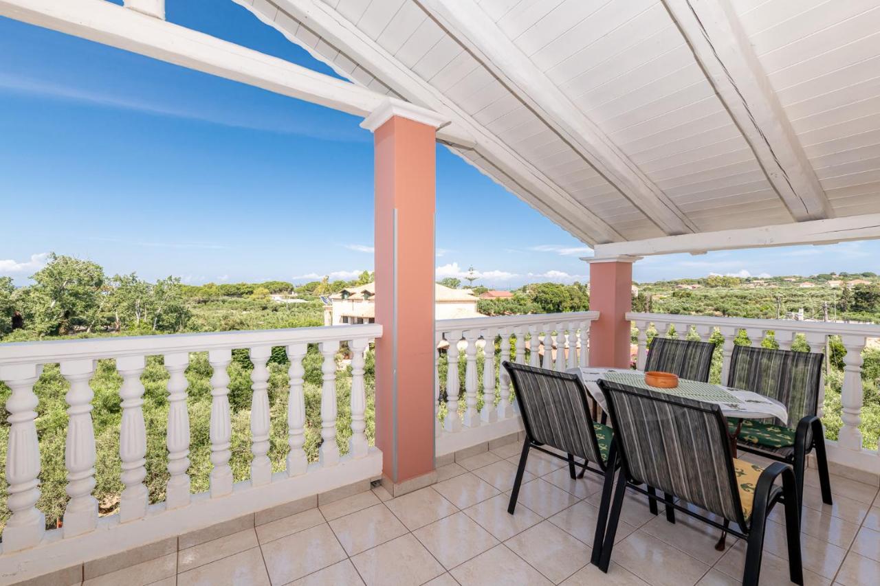 Arazzo Apartments Ανω Βασιλικος Εξωτερικό φωτογραφία
