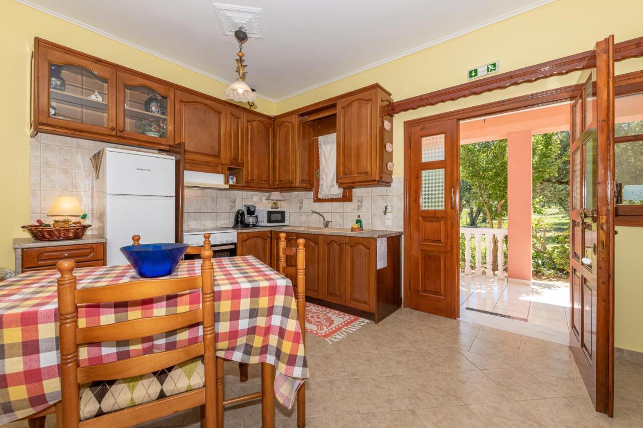 Arazzo Apartments Ανω Βασιλικος Εξωτερικό φωτογραφία